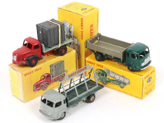 Lot 302 - DINKY TOYS (FRANCE) (3)