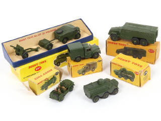 Lot 269 - DINKY TOYS (GB) (5)