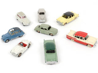 Lot 308 - DINKY TOYS (FRANCE) (8)