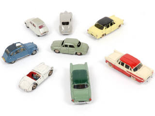 Lot 308 - DINKY TOYS (FRANCE) (8)