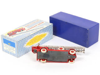 Lot 291 - DINKY TOYS (FRANCE) (1)