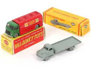 Lot 261 - DINKY TOYS (GB) (2)