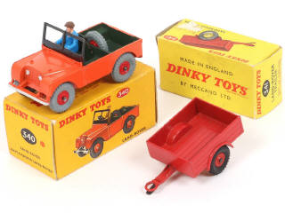 Lot 264 - DINKY TOYS (GB) (2)