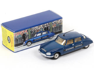 Lot 246 - CLUB DINKY FRANCE (1)
