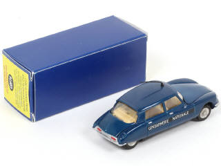 Lot 246 - CLUB DINKY FRANCE (1)