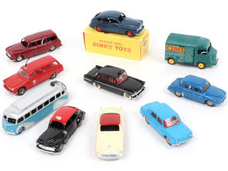Lot 310 - DINKY TOYS (FRANCE) (10)