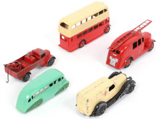 Lot 270 - DINKY TOYS (GB) (5)