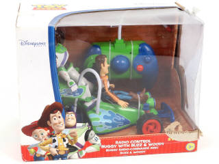 Lot 147 - DIVERS (4)