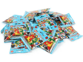 Lot 233 - LEGO (DANEMARK) (50)