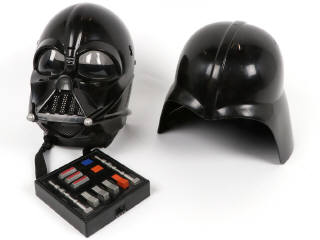 Lot 267 - DIVERS (2)