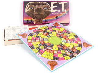 Lot 144 - DIVERS (2)