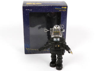 Lot 28 - MEDICOM TOY (CHINE) (1)