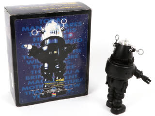 Lot 28 - MEDICOM TOY (CHINE) (1)