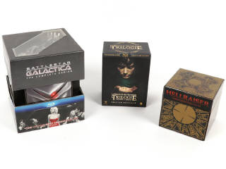 Lot 270 - DIVERS (3)