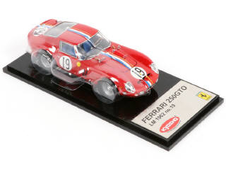 Lot 137 - KYOSHO (JAPON) (1)
