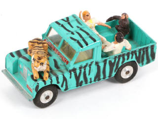 Lot 193 - CORGI TOYS (GB) (2)