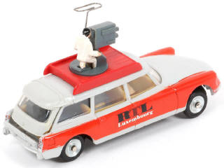Lot 327 - DINKY TOYS (FRANCE) (1)