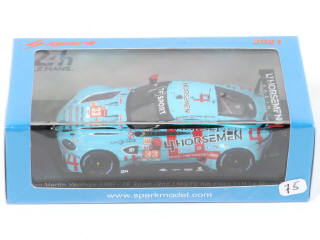 Lot 82 - SPARK (MACAU) (3)