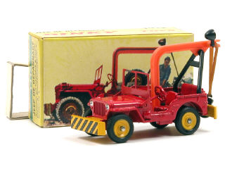 Lot 840 - DINKY TOYS FRANCE (1)