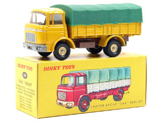 Lot 817 - DINKY TOYS FRANCE (1)