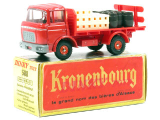 Lot 820 - DINKY TOYS FRANCE (1)