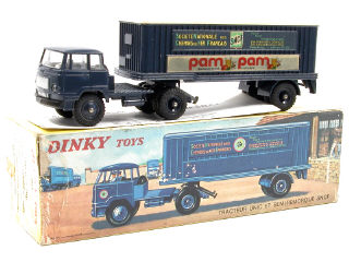 Lot 826 - DINKY TOYS FRANCE (1)