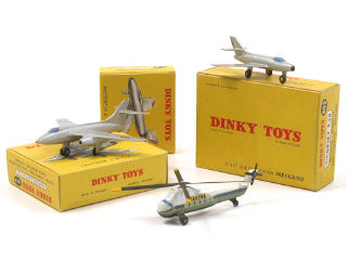 Lot 846 - DINKY TOYS FRANCE (3)