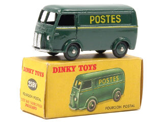 Lot 792 - DINKY TOYS (FRANCE) (1)