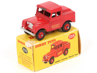 Lot 271 - DINKY TOYS (GB) (1)