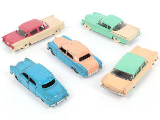 Lot 284 - DINKY TOYS (GB) (5)