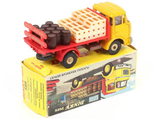 Lot 313 - DINKY TOYS (FRANCE) (1)