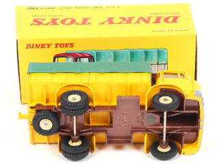 Lot 311 - DINKY TOYS (FRANCE) (1)
