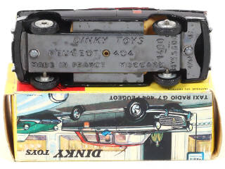 Lot 300 - DINKY TOYS (FRANCE) (1)