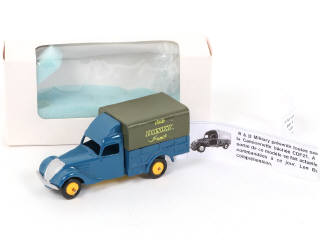 Lot 256 - CLUB DINKY FRANCE (1)