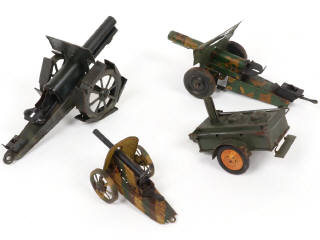Lot 25 - DIVERS (4)