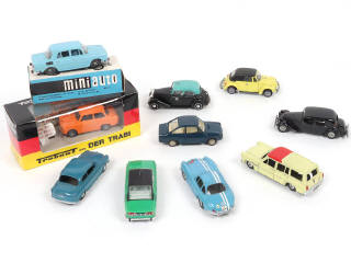 Lot 61 - DIVERS (10)