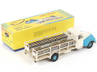 Lot 370 - DINKY TOYS (FRANCE) (1)