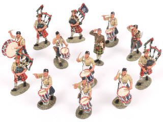 Lot 19 - KING & COUNTRY'S (12)