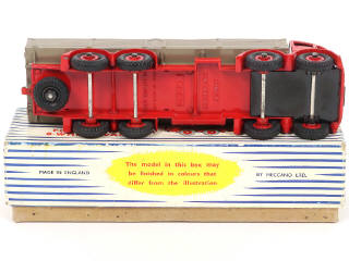 Lot 411 - DINKY TOYS (GB) (1)