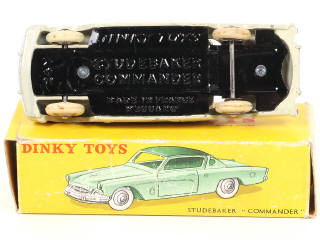 Lot 333 - DINKY TOYS (FRANCE) (1)