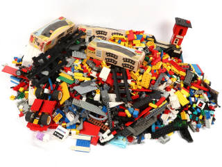 Lot 181 - LEGO (DANEMARK) (150)