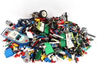 Lot 189 - LEGO (DANEMARK) (150)