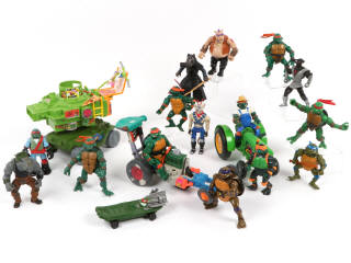 Lot 118 - PLAYMATES TOYS (USA) (19)