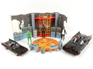 Lot 122 - McFARLANE TOYS (USA) (8)