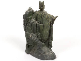 Lot 126 - SIDESHOW COLLECTIBLES (USA) (2)