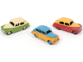 Lot 184 - DINKY TOYS (GB) (3)