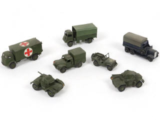 Lot 193 - DINKY TOYS (GB) (7)