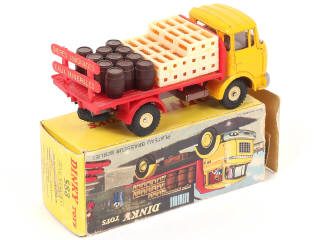 Lot 230 - DINKY TOYS (FRANCE) (1)