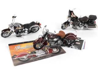 Lot 12 - FRANKLIN MINT (USA) (5)