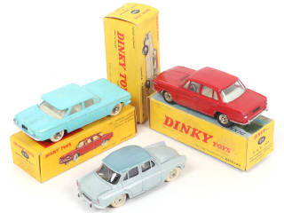 Lot 261 - DINKY TOYS (FRANCE) (3)